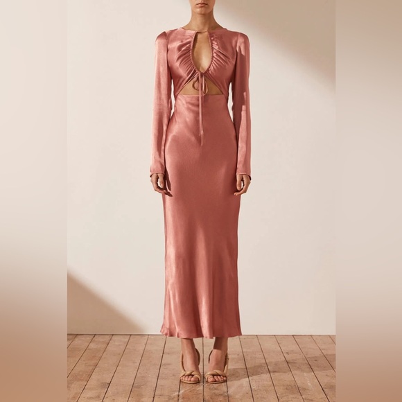 Shona Joy Dresses & Skirts - NWT Shona Joy Angelica Long Sleeve Cut Out Front Midi Dress - Rouge Satin